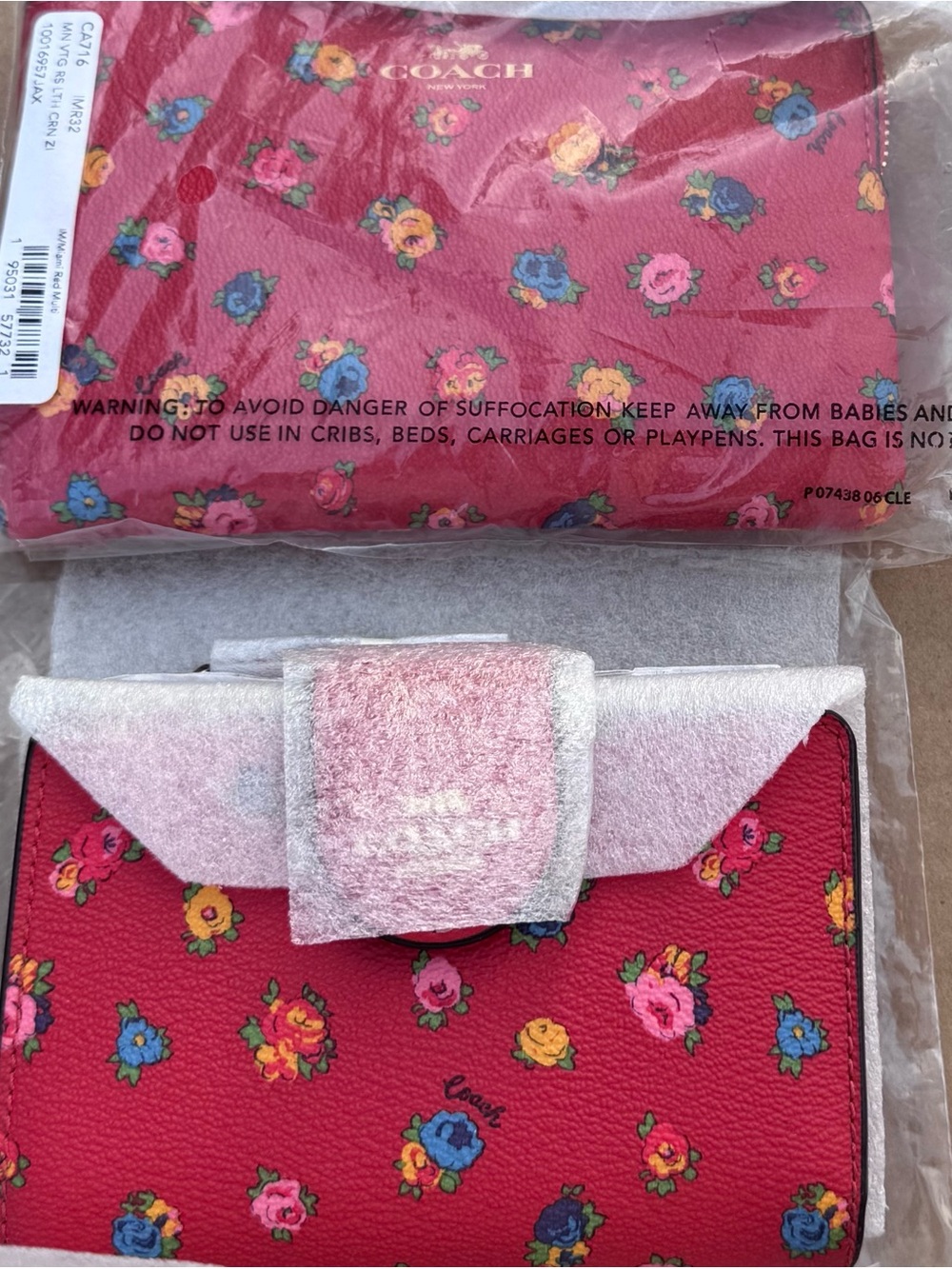 NWT Coach Wallet and Wristlet Set. Vintage Floral/Miami Red